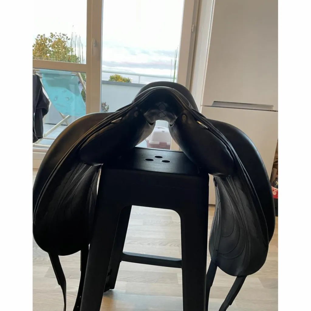Antares Selles De Dressage>Selle Cadence