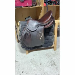 Antares Selles D'Obstacle><noscript><img width=