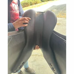 Antares Selles D'Obstacle><noscript><img width=