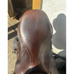 Selle marron signature taille 17,5*Antares