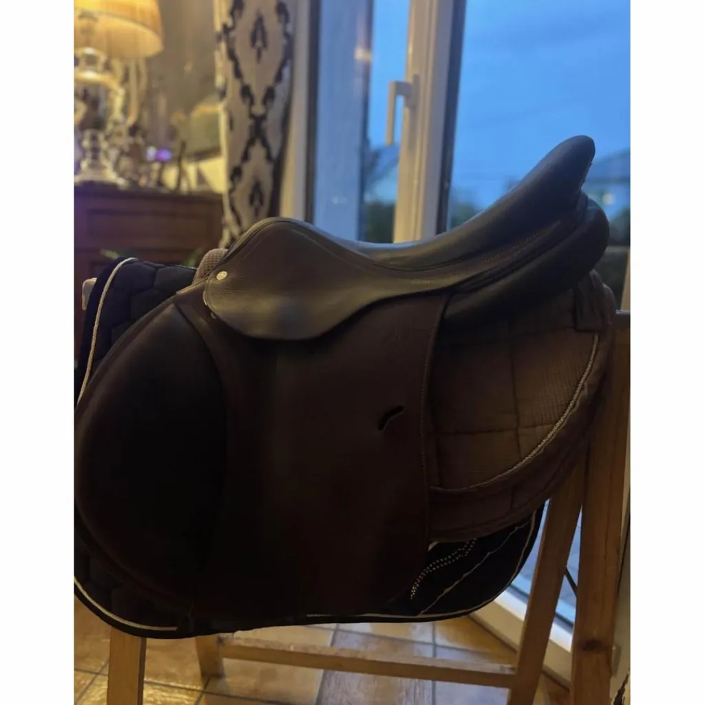 Antares Selles D'Obstacle>Selle signature