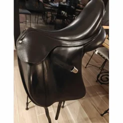Selle 17' dressage*Bates New