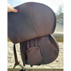 Butet Selles D'Obstacle><noscript><img width=