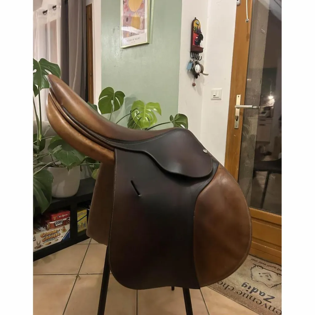 Selle 18 pouces*Butet Clearance