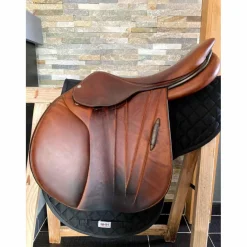 Butet Selles D'Obstacle>Selle semi-plate 17"