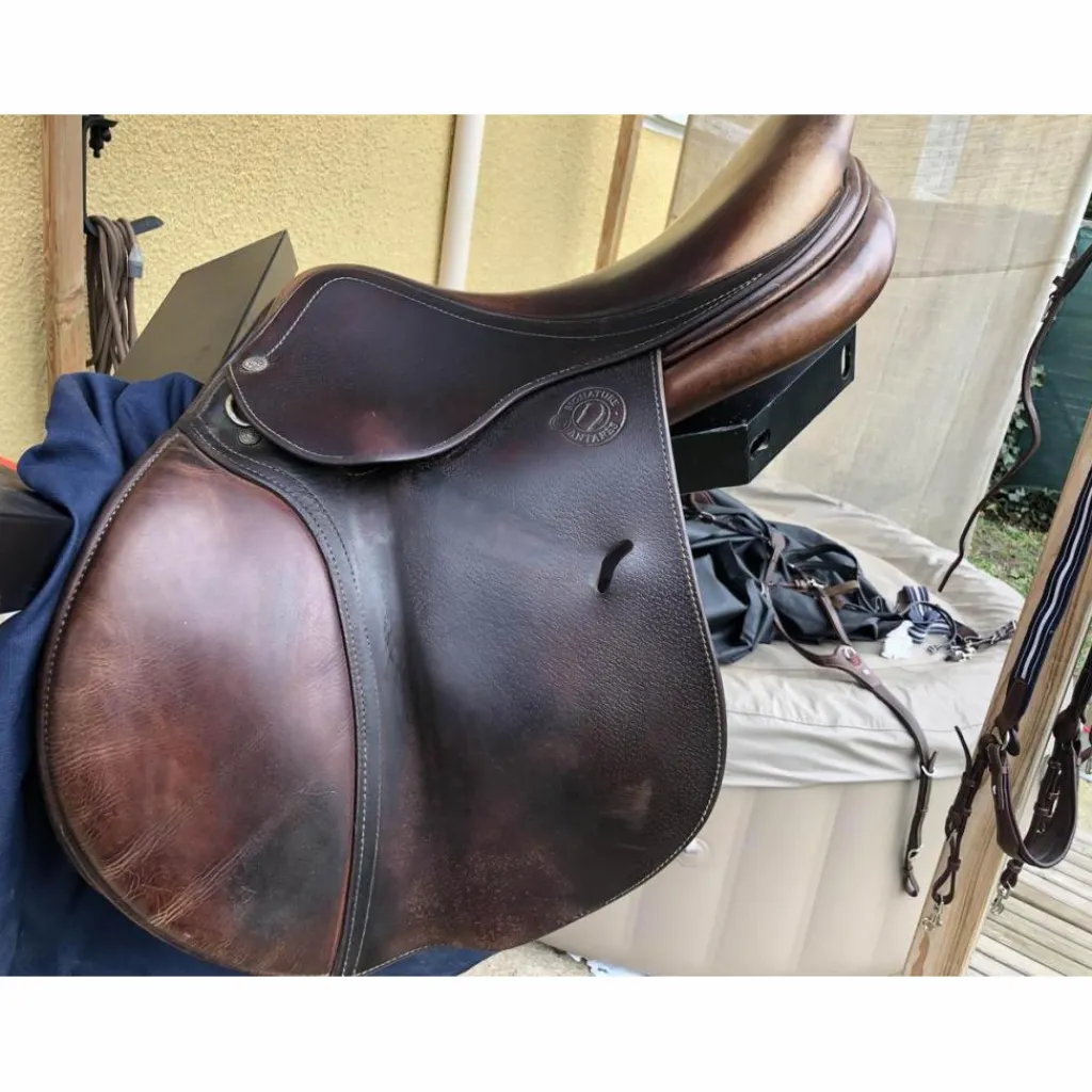 selle by*Antares New