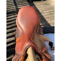 Childeric Selles De Cross>Selle