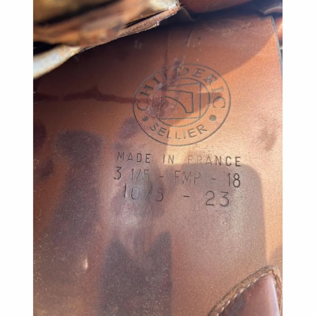 Selle 18"*Childeric Outlet