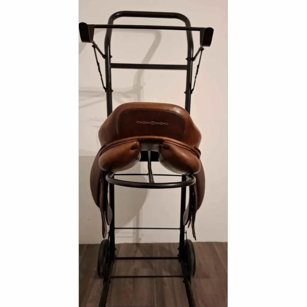 Selle cuir 17,5" bon état avec étrivières et sangle*Fouganza Hot