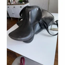 - Marque inconnue - Selles De Dressage>Selle DA SADDLES 17' Cuire Noir