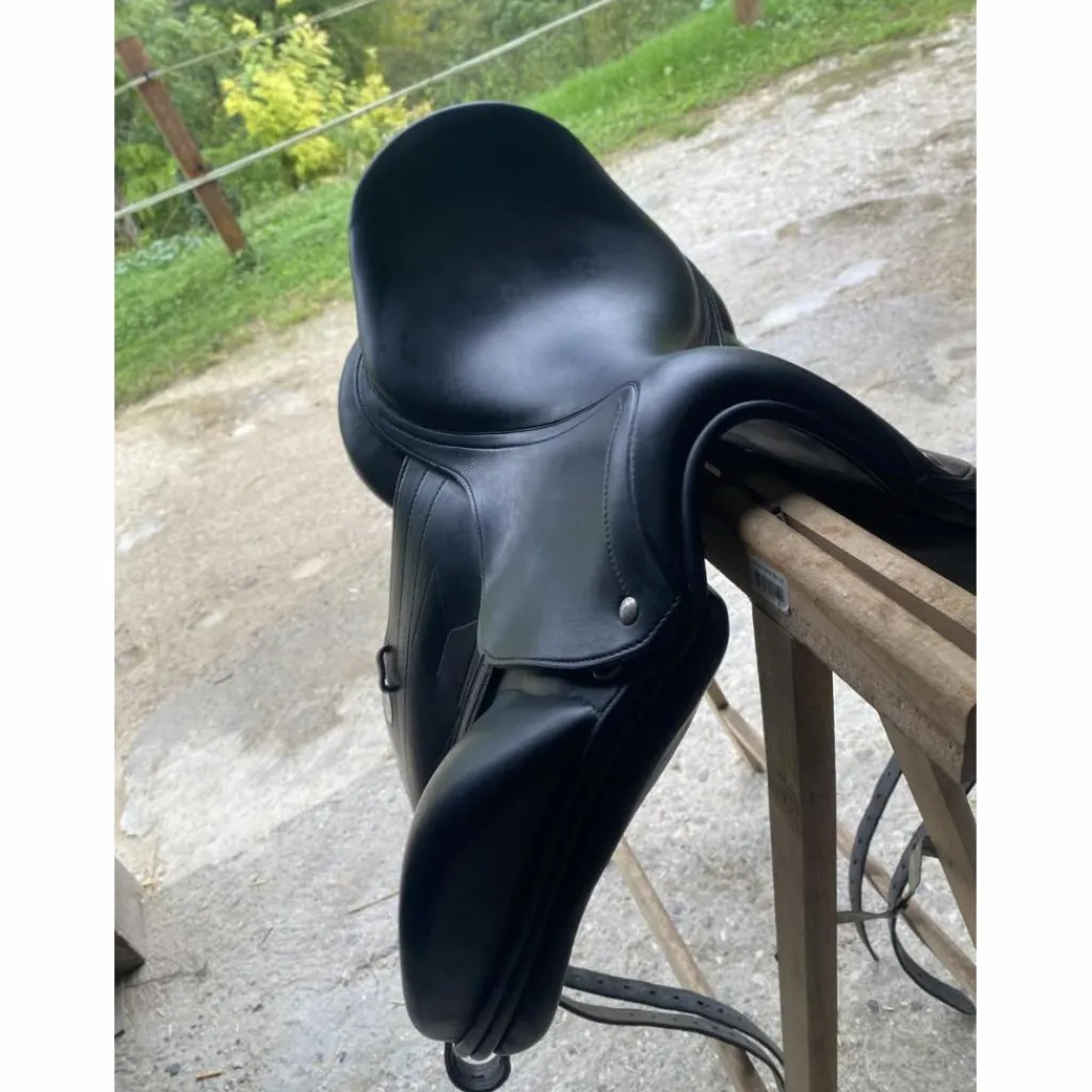 Selle de dressage*Meyer Online