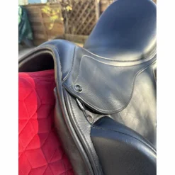 Selle de dressage*Time Rider Online