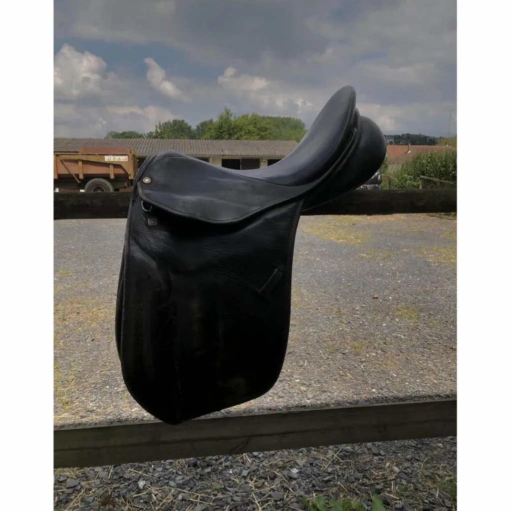 selle de dressage*- Marque inconnue - Outlet