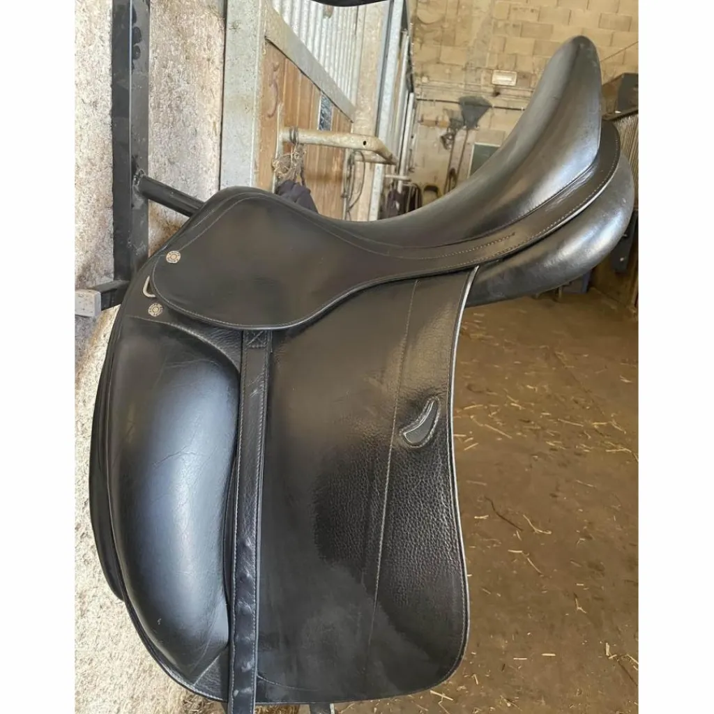 Selle de dressage*Equipe Hot