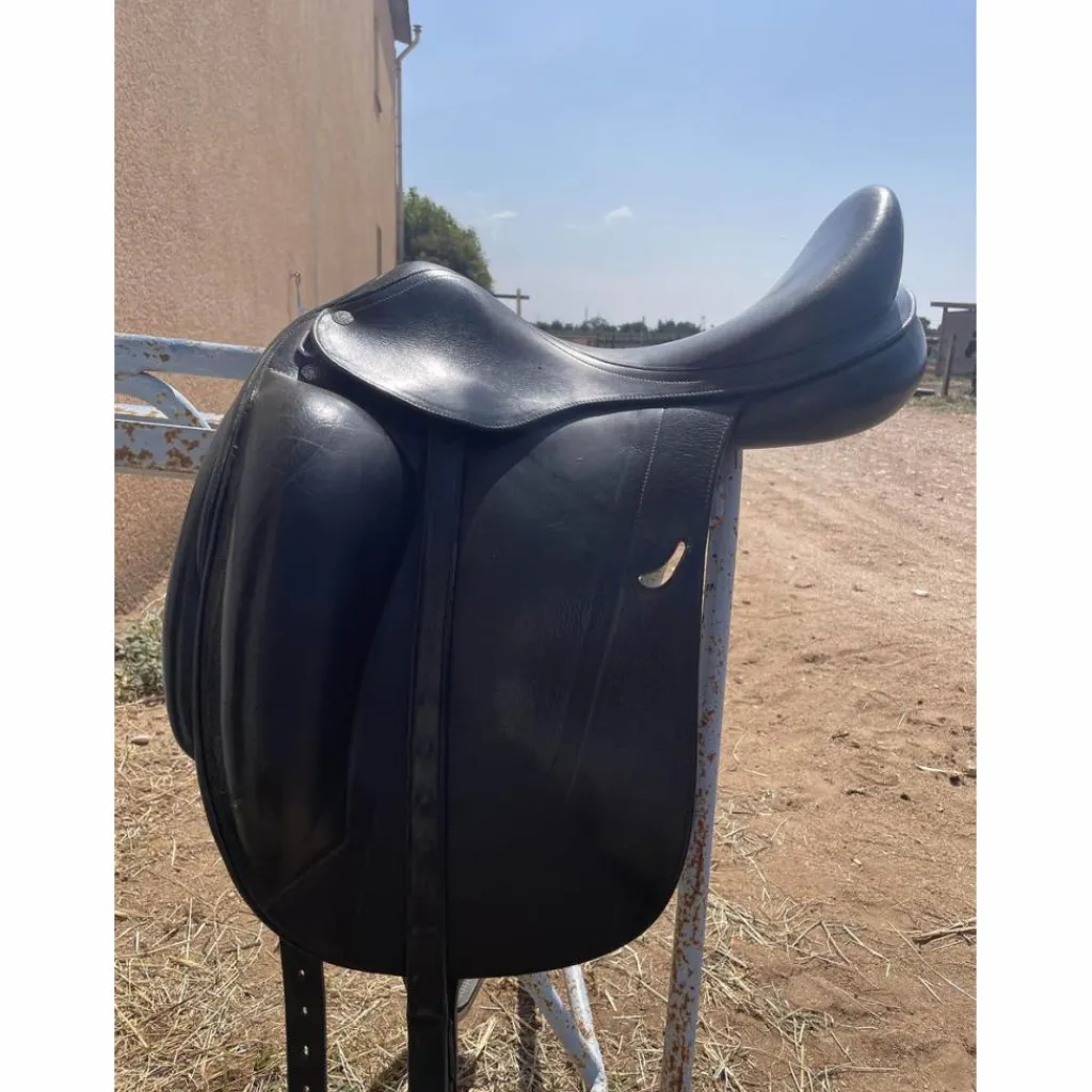 Selle de dressage*Equipe Hot