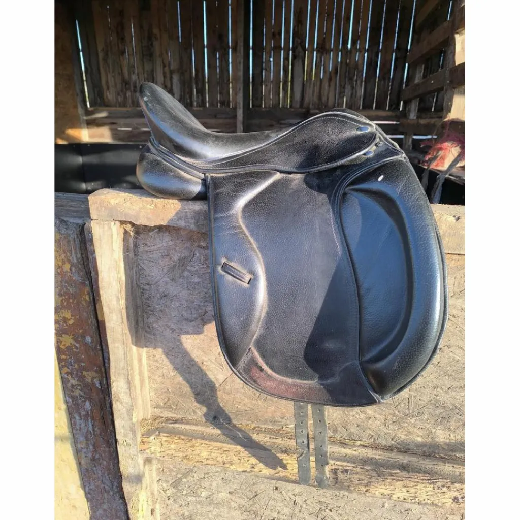 - Marque inconnue - Selles De Dressage>Selle de dressage