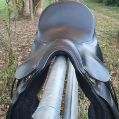 Selle de dressage*- Marque inconnue - Hot