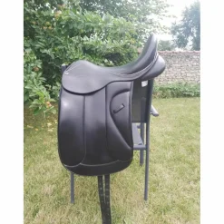 Selle de dressage 17,5*Sellerie Baude Discount