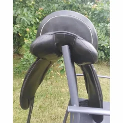Selle de dressage 17,5*Sellerie Baude Discount