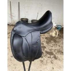 Selle de dressage 18 pouces*Voltaire Design Discount