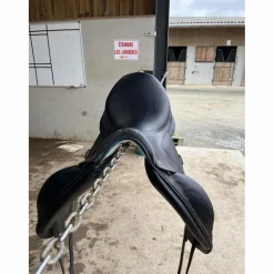 Selle de dressage 18 pouces*Voltaire Design Discount
