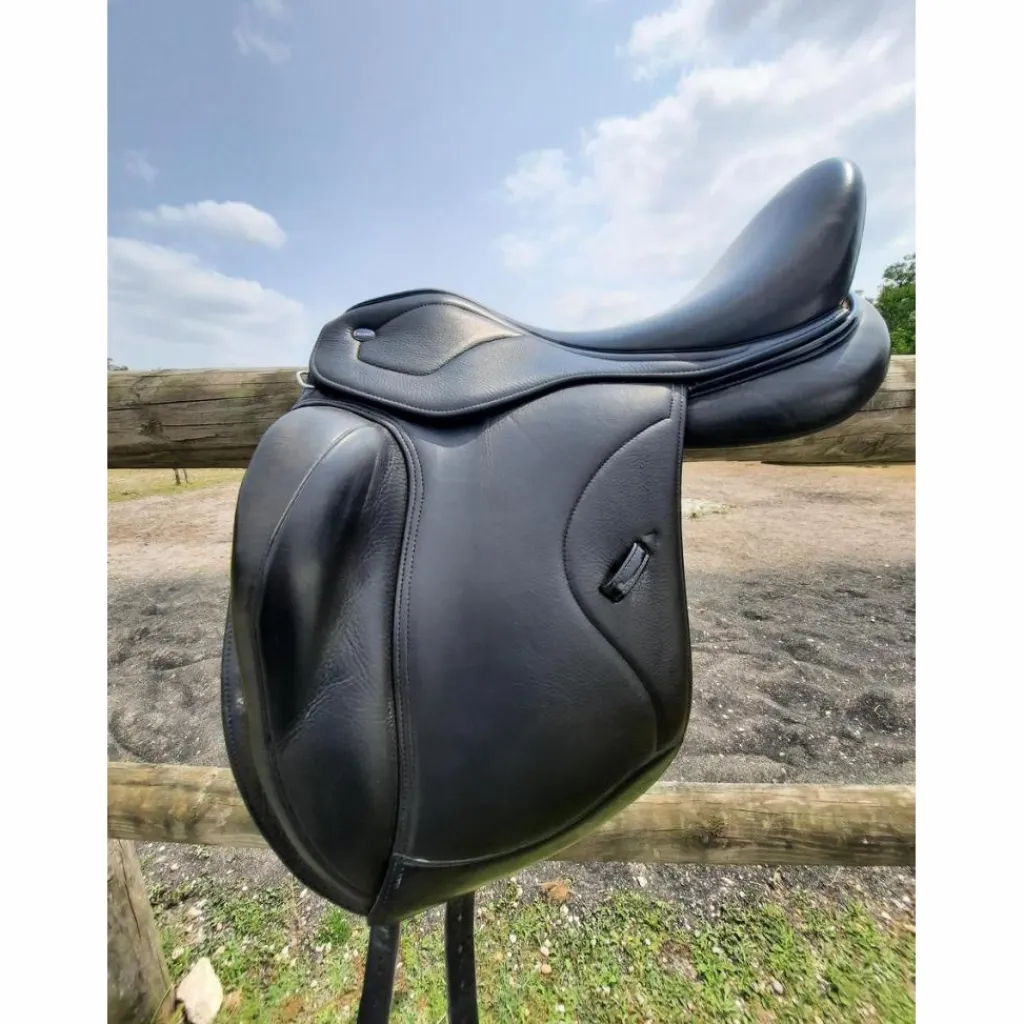 Ikonic Selles De Dressage>Selle de dressage 17,5 pouces