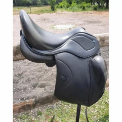 Ikonic Selles De Dressage><noscript><img width=