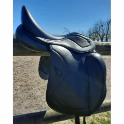 Ikonic Selles De Dressage><noscript><img width=