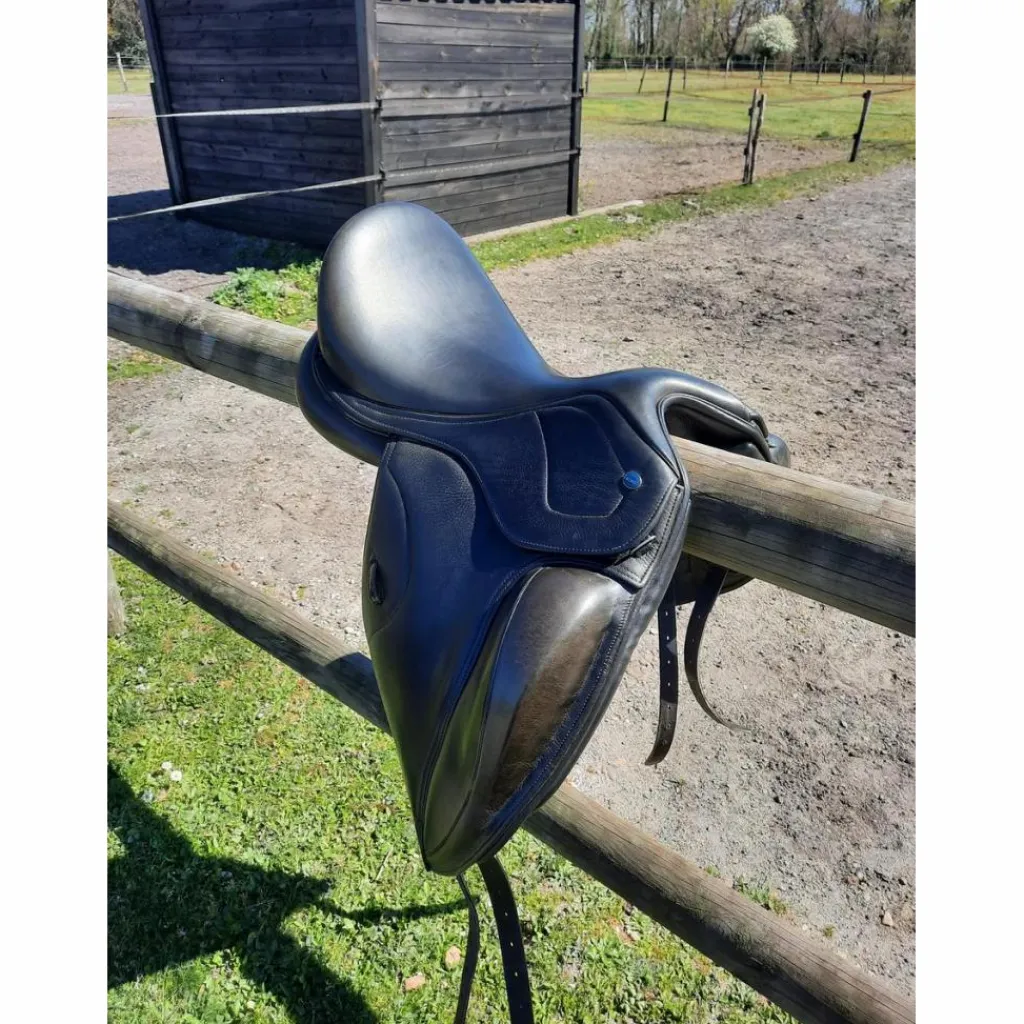 Ikonic Selles De Dressage>Selle de dressage 17,5 pouces