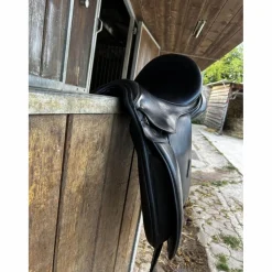 selle de dressage 17 pouces*Eric Thomas Discount