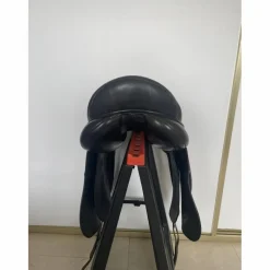 - Marque inconnue - Selles De Dressage>Selle de Dressage - Suprême 17,5