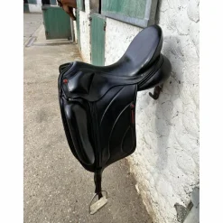 Albion Selles De Dressage>Selle de dressage revelation red label