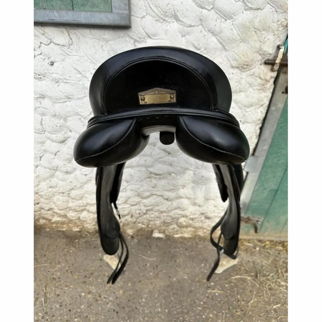 Albion Selles De Dressage>Selle de dressage revelation red label