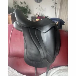 Selle de dressage*Antares Discount