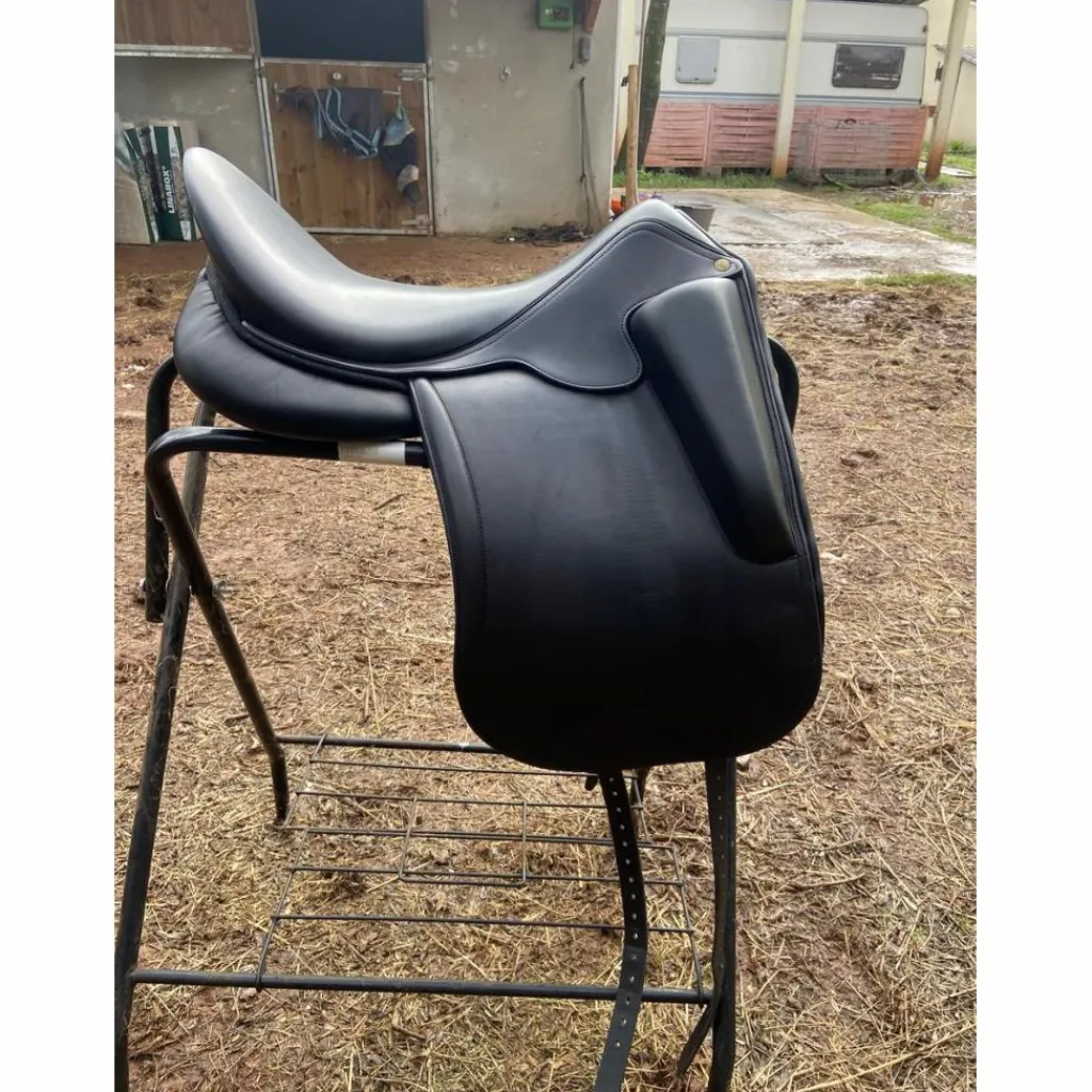 Selle de dressage Aulion 18’ neuve*Aulion Sellier Sale