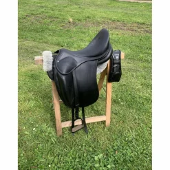 Selle de dressage*Childeric Online