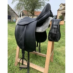Selle de dressage*Childeric Online