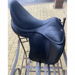 Selle de dressage*Childeric Sale