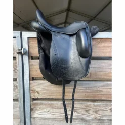 Selle de dressage 17,5*Custom Saddlery Hot