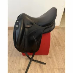 Selle de dressage makila Lab 18