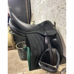 Selle de dressage*Devoucoux Sale