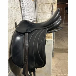 Selle de dressage*Devoucoux Sale