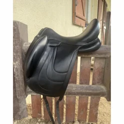 Selle de dressage*Devoucoux Outlet