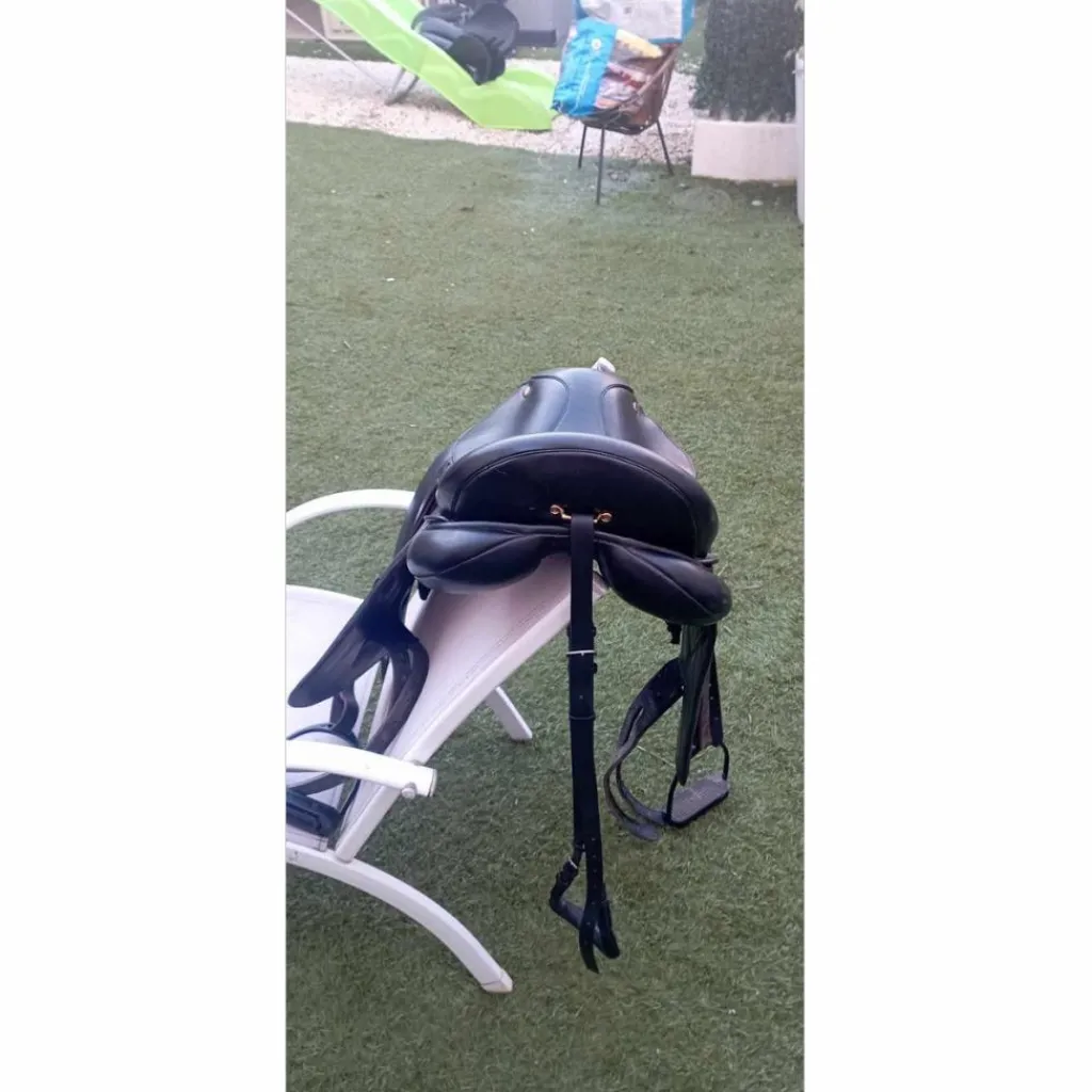 Eric Thomas Selles De Dressage>Selle de dressage en cuir