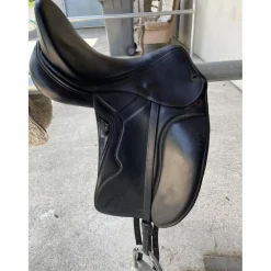selle de dressage*Equiline New