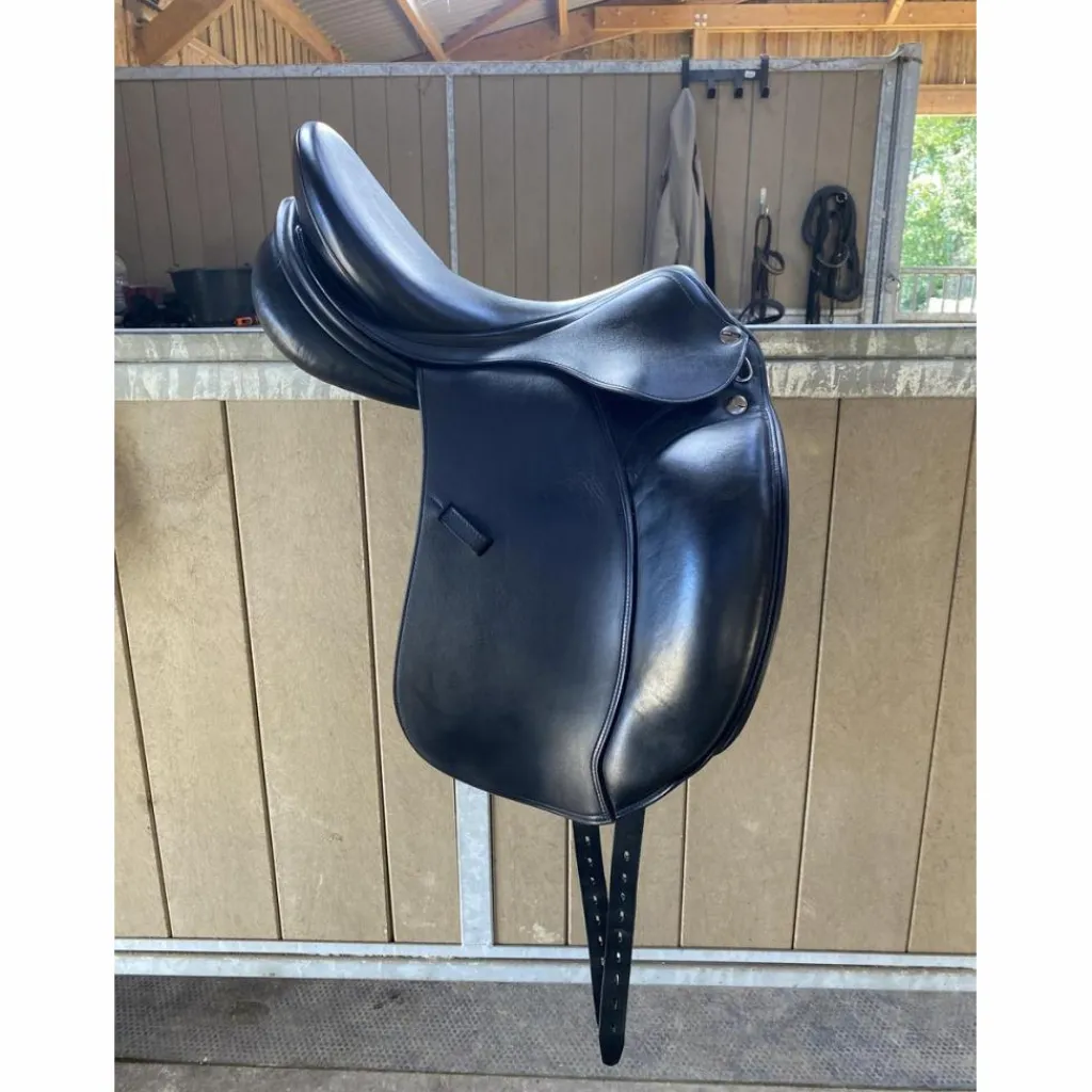 Erreplus Selles De Dressage>Selle de dressage 17,5’