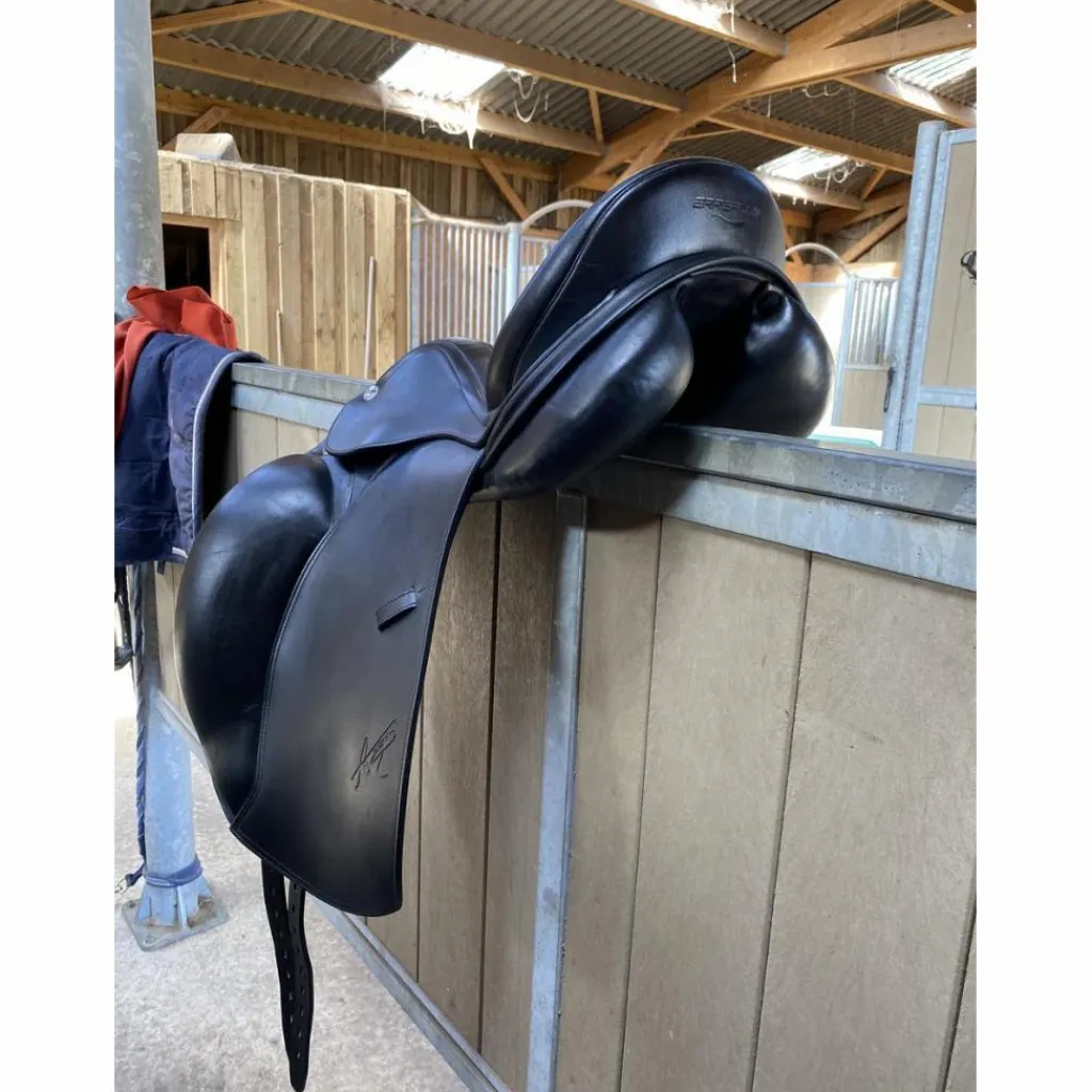 Erreplus Selles De Dressage>Selle de dressage 17,5’