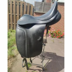 Fairfax saddles Selles De Dressage><noscript><img width=