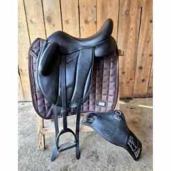 Forestier Selles De Dressage>Selle de dressage Aachen II – 2021 – 16,5 pouces