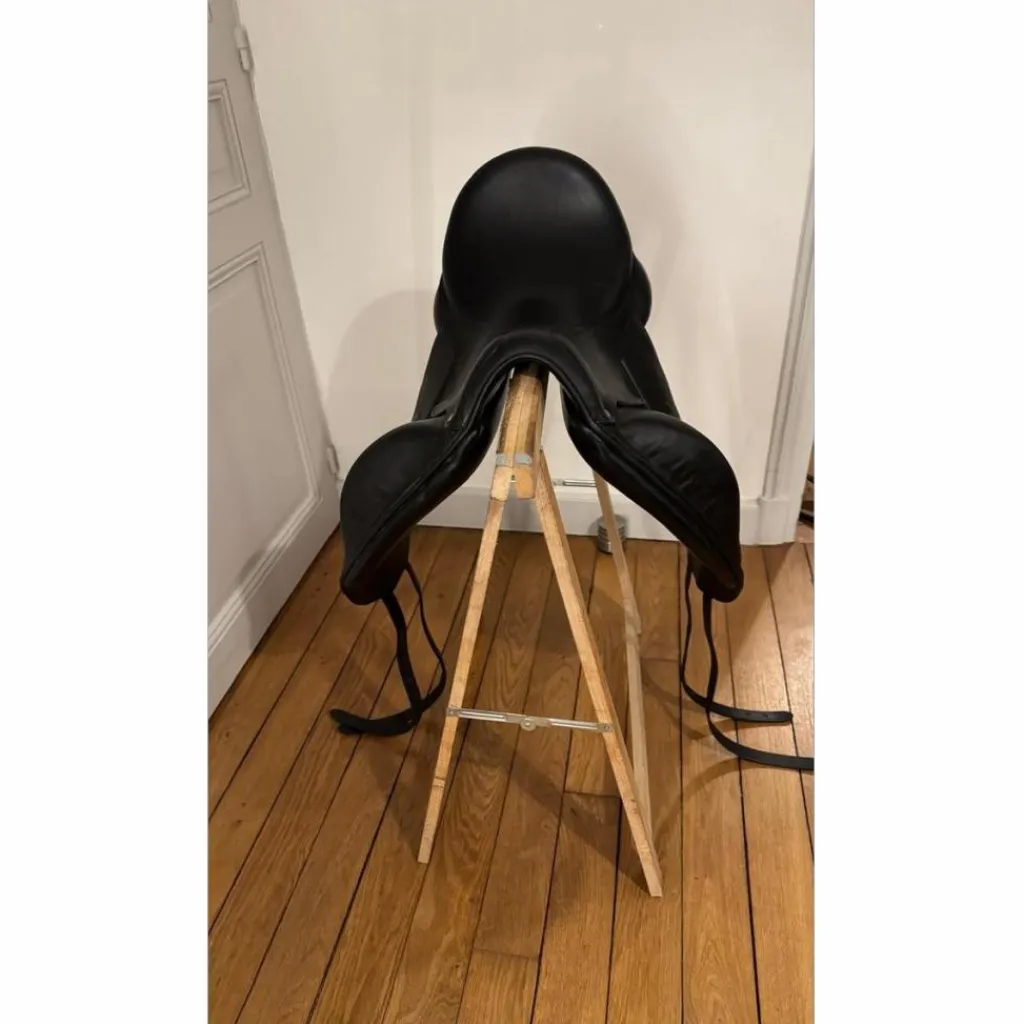 Selle de dressage*Forestier Hot